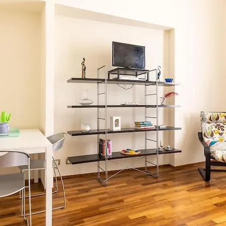 In Via Del Pratello Apartment *