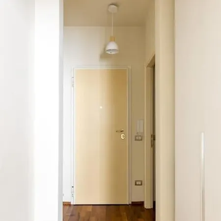 In Via Del Pratello Apartment