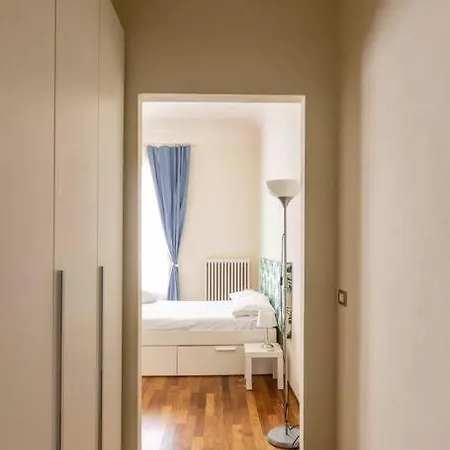 Apartment In Via Del Pratello Bologna
