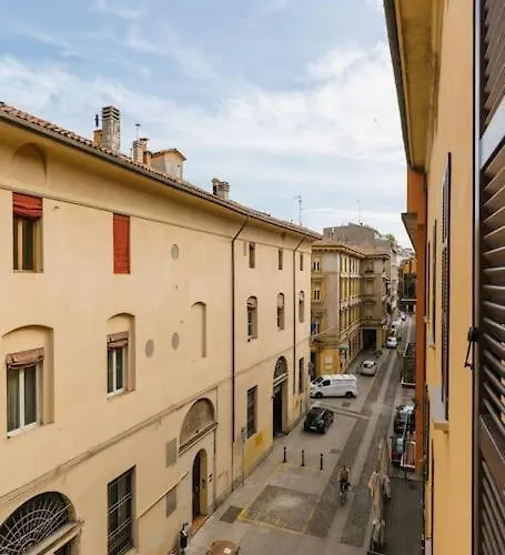 In Via Del Pratello Διαμέρισμα